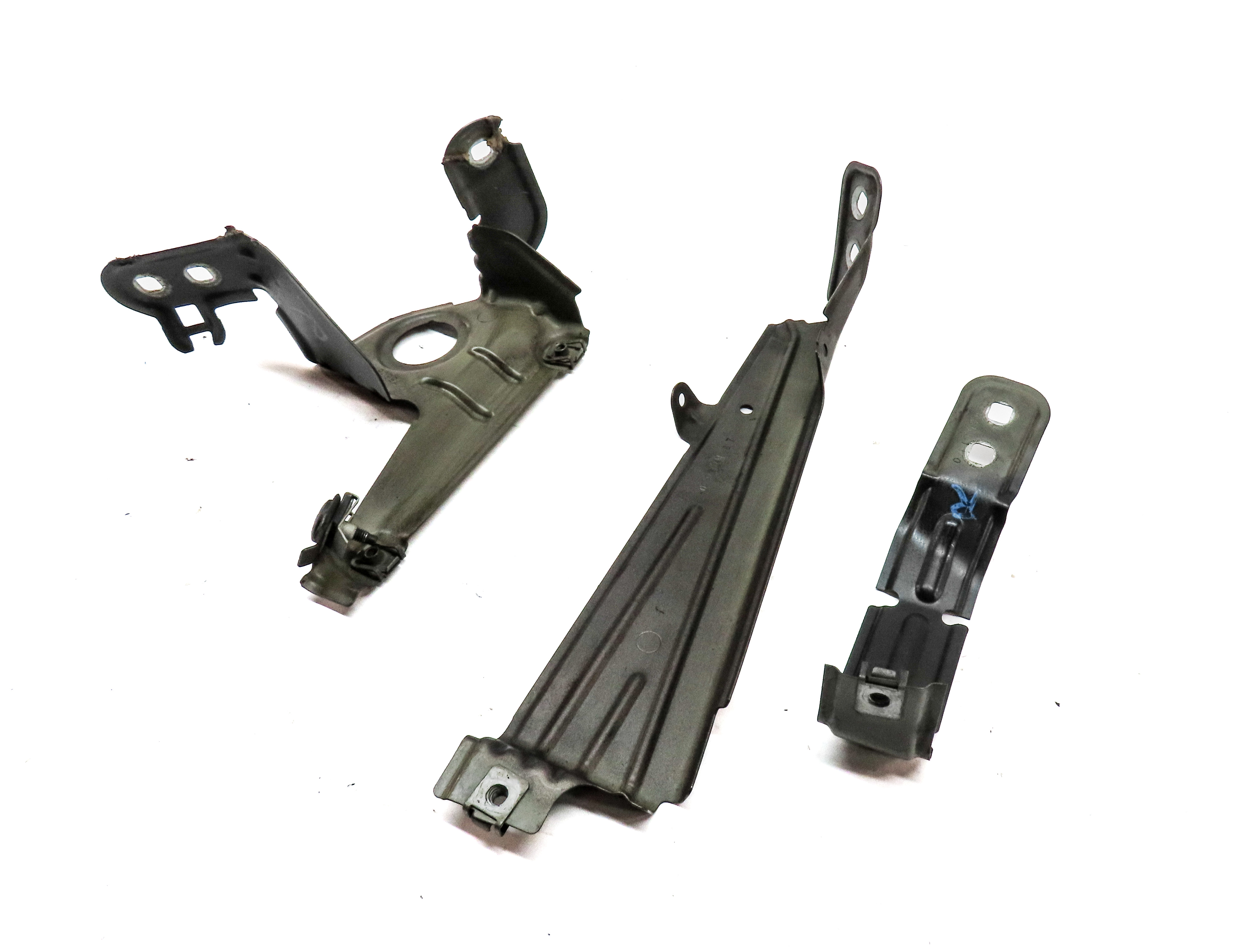 2011 BMW X3 (F25) FRONT RIGHT PASSENGER FENDER MOUNT BRACKET SET/3 (Bronze) — exact item pictured